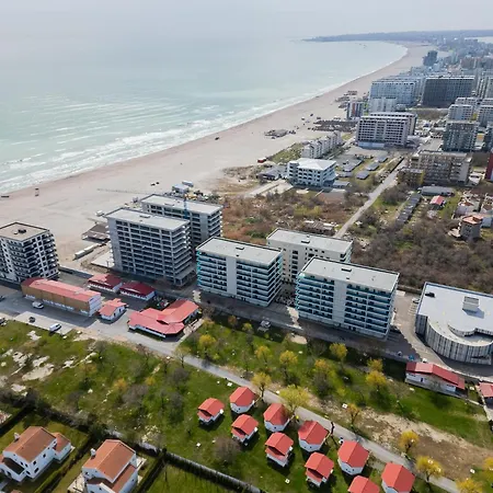 Marina Surf Breeze Apartment