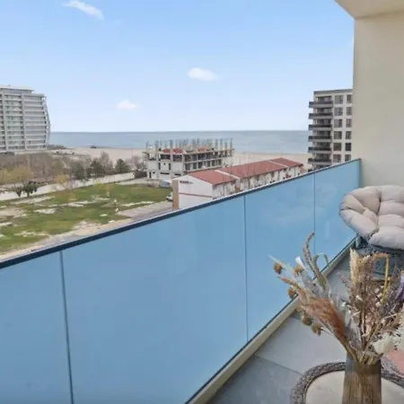 Marina Surf Breeze Apartment